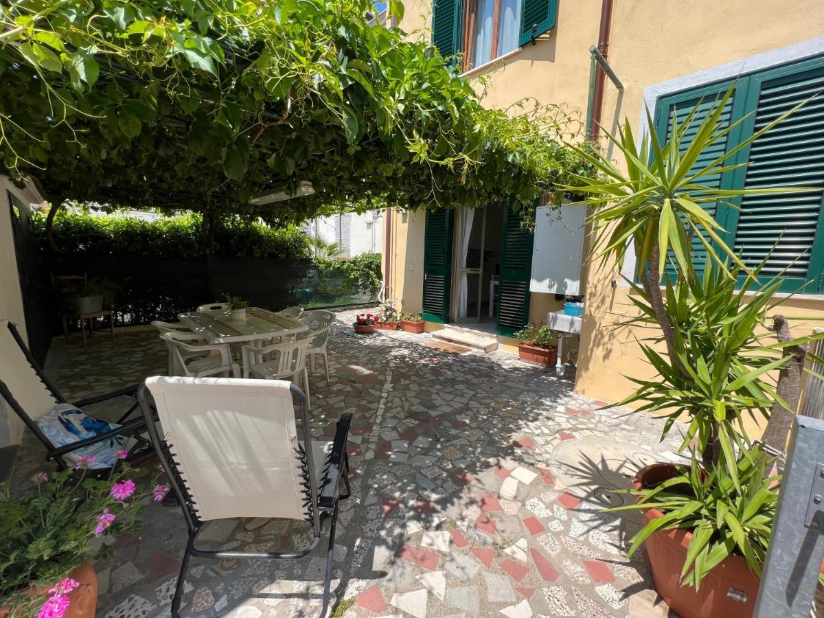 Casa Vanni Vada Bagian luar foto