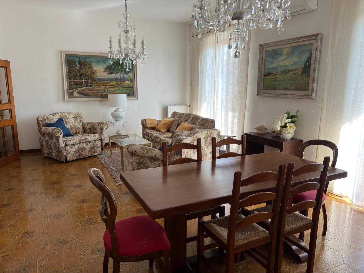 Casa Vanni Vada Bagian luar foto